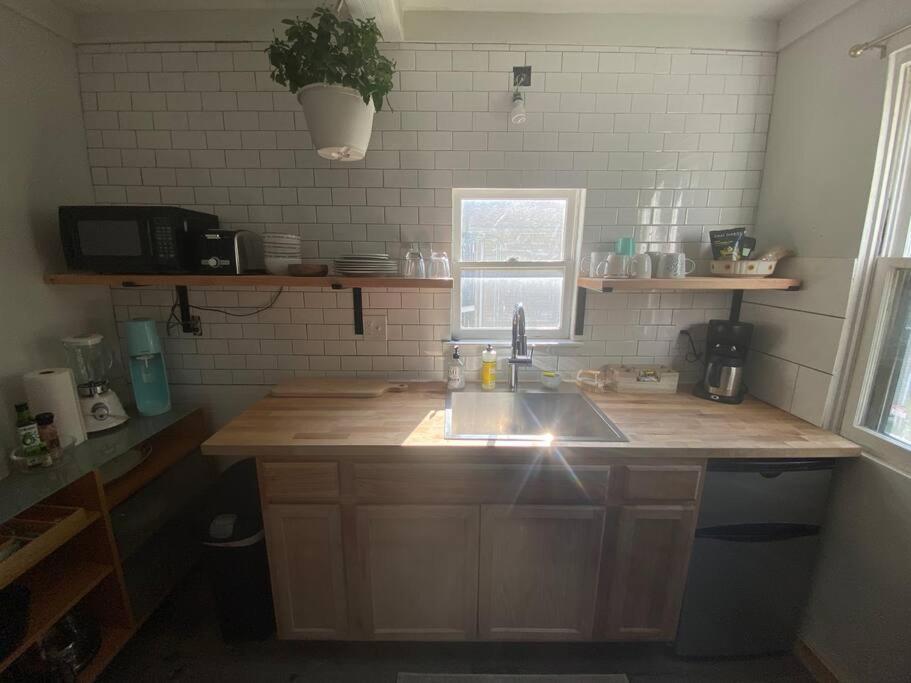 Studio Apt W Garden Kingston Zewnętrze zdjęcie
